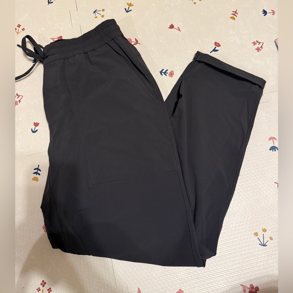 Like New Lulu Joggers